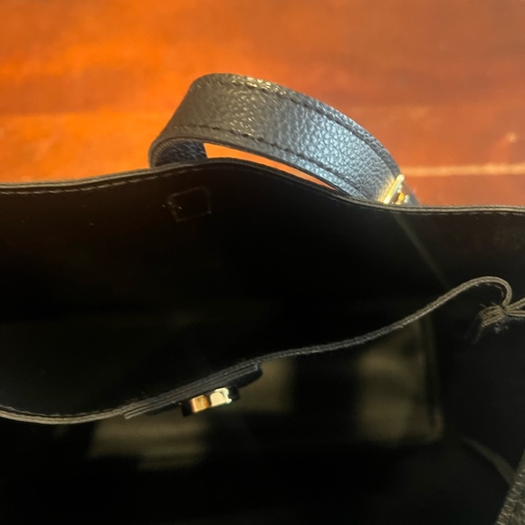 Black Vegan Leather Top Handle Handbag - Picture 7 of 8